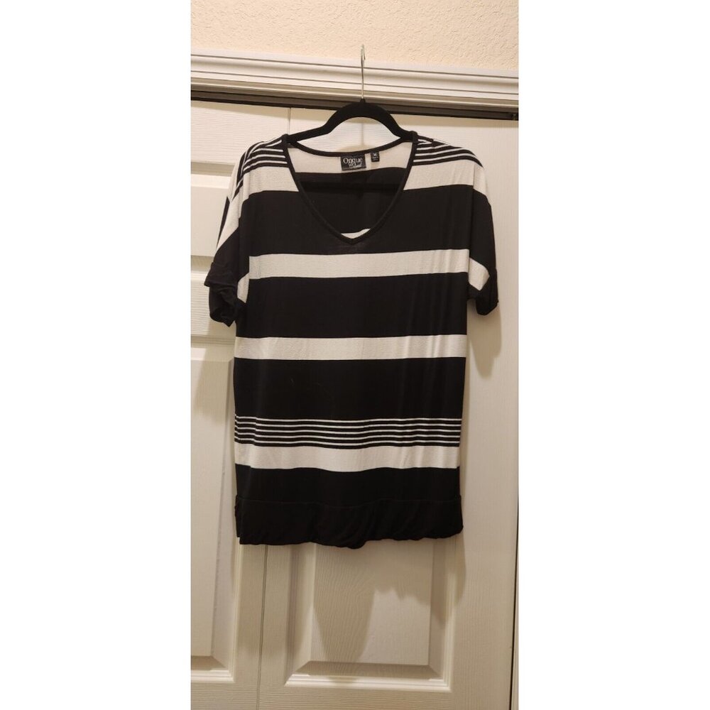 Onque Size M Black & White Striped Blouse
